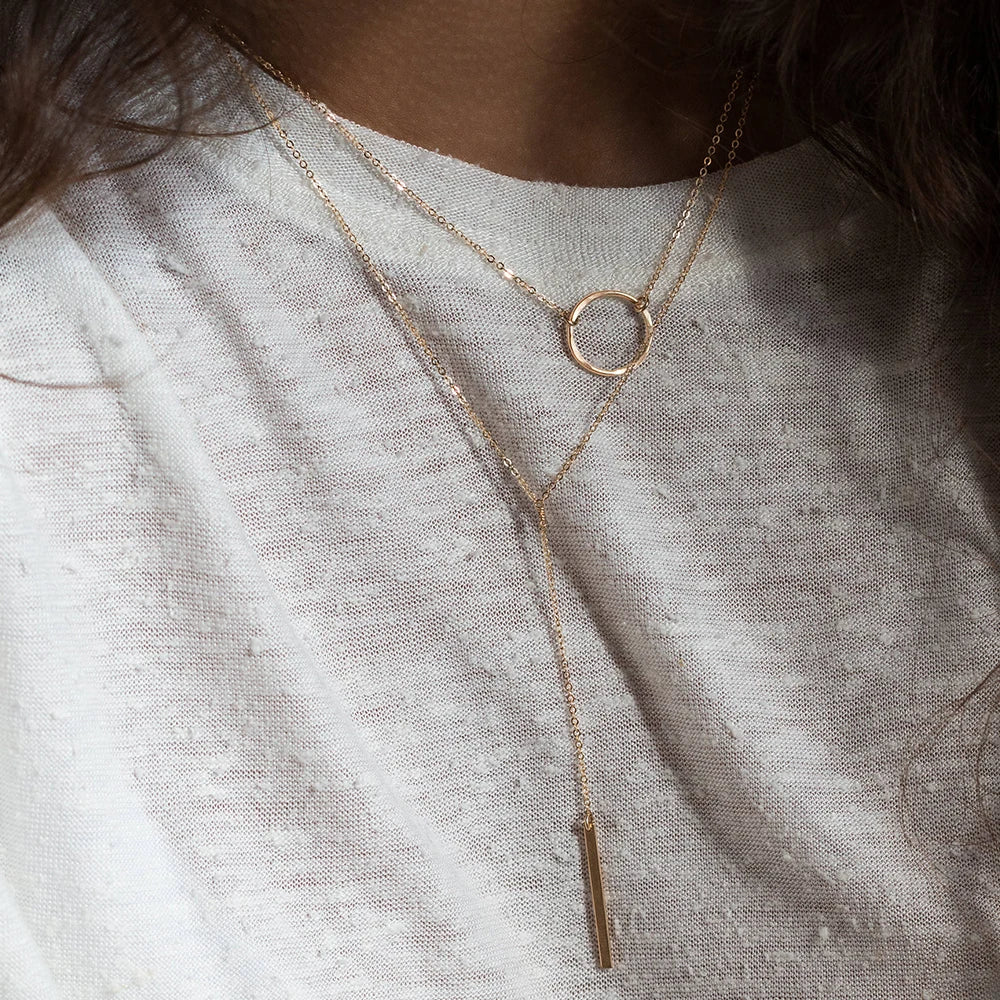 COLLAR LARIAT
